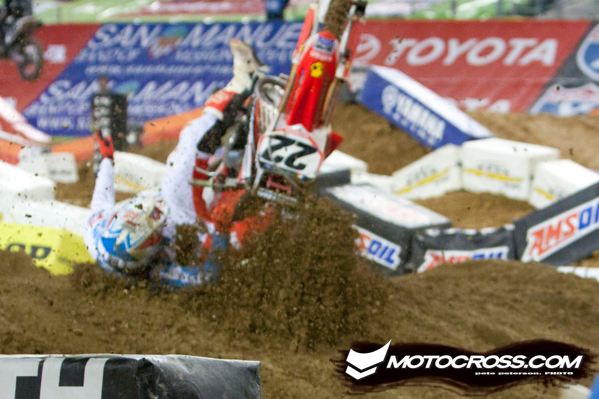 Supercross, Arlington De morros contra la realidad Sports made in USA